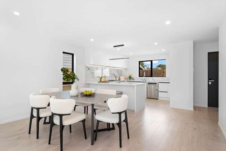 74b Riverpark Crescent Henderson_20