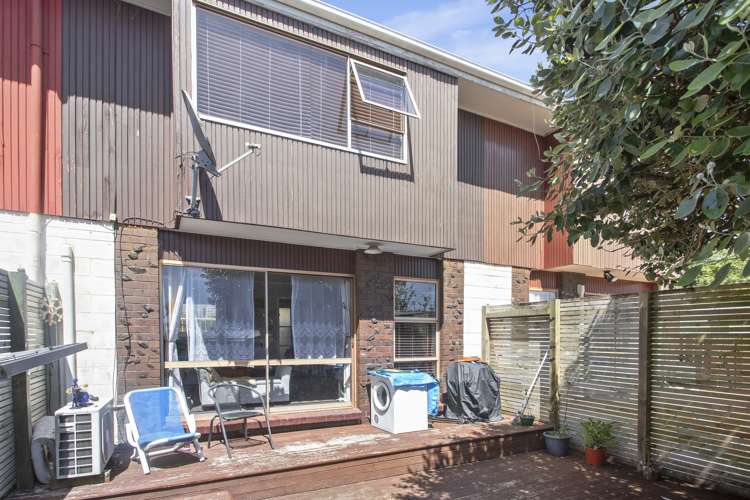 4/18 Seabrook Avenue New Lynn_11