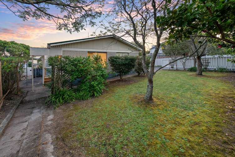 47 Tirimoana Road Te Atatu South_15