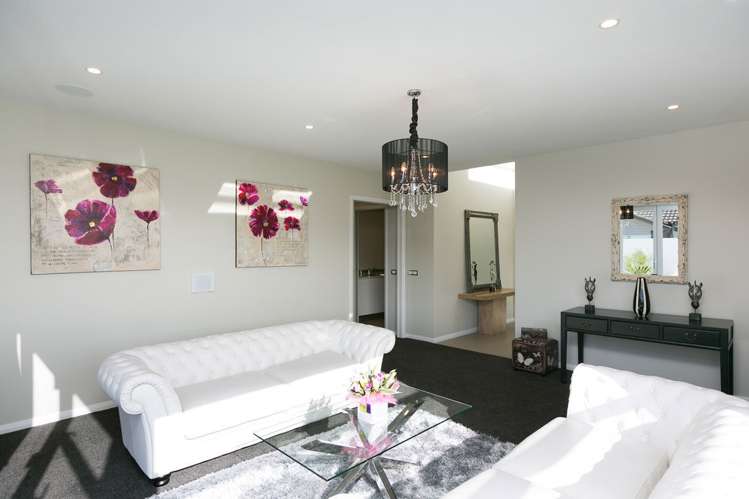 8 Saint Andrews Parkway Waiwhakaiho_11