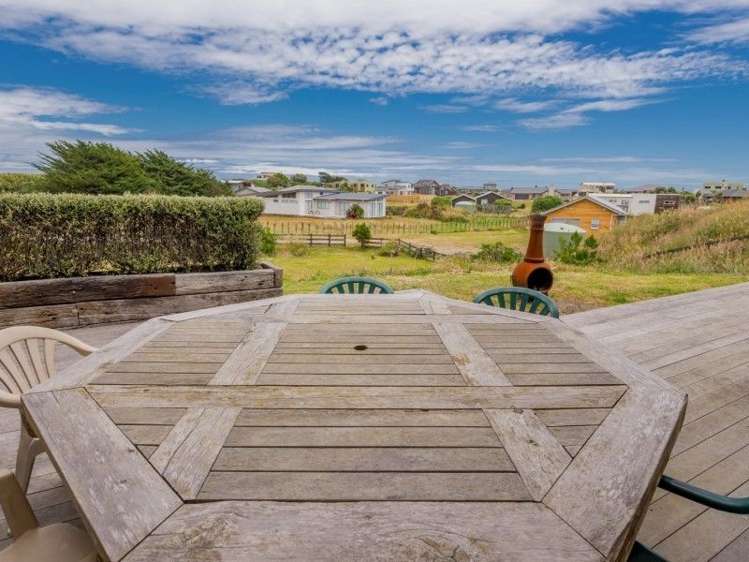 183 Park Avenue Waitarere Beach_13