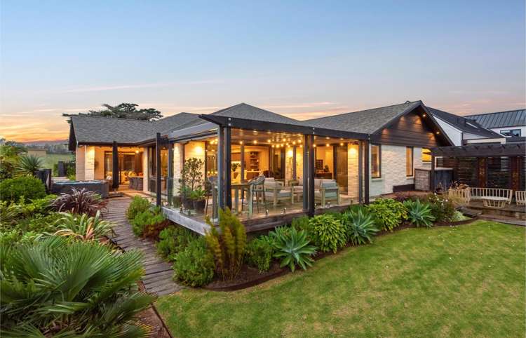 67 Grayson Road Wainui_22