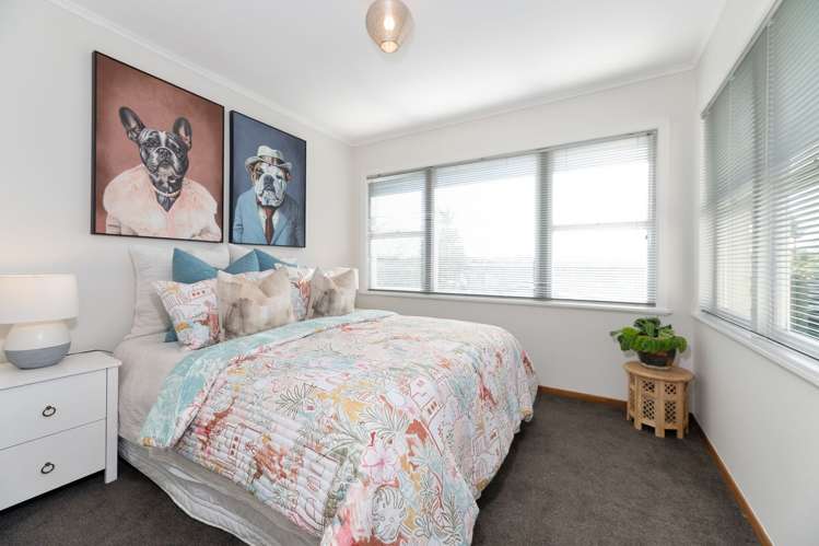 7 Letterkenny Place Blockhouse Bay_9