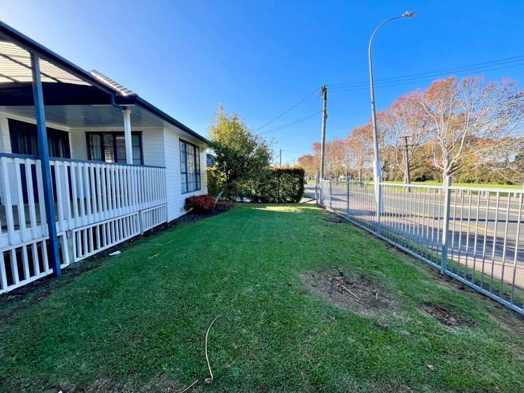 187 Portage Road New Lynn_19