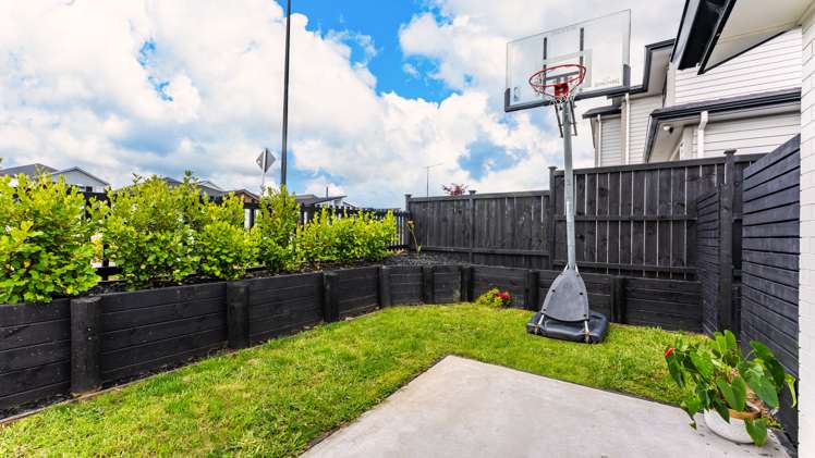 18 John Fair Drive Wainui_16