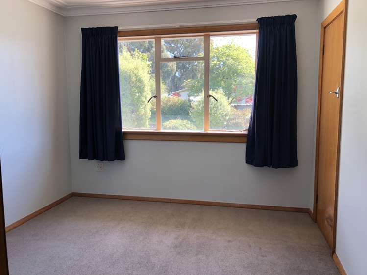 23 Main Road Luggate_5