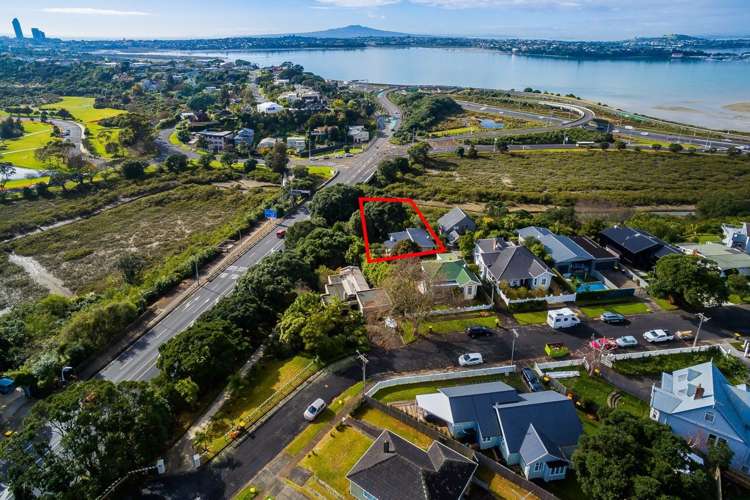 37 Waimana Avenue Northcote Point_16