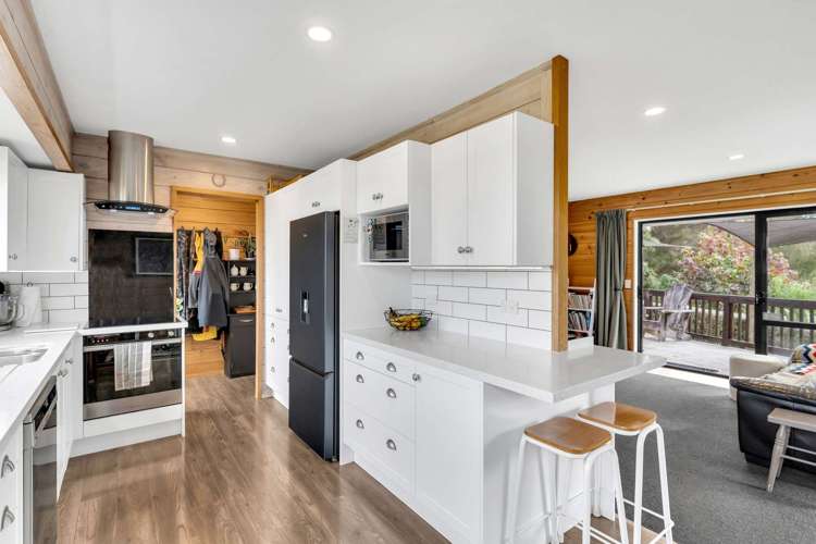 140a Cooper Road Pollok_2