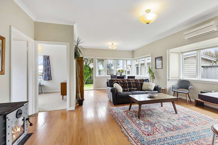 19 Main Road Titahi Bay_7