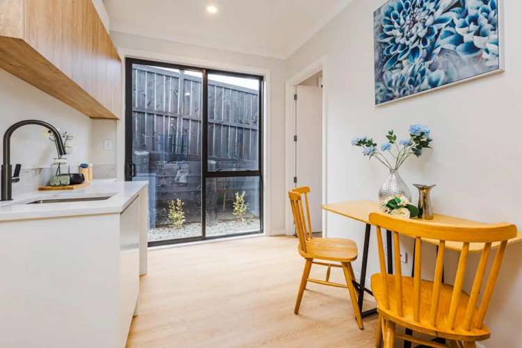 29 Seagreen Ave Papakura_13