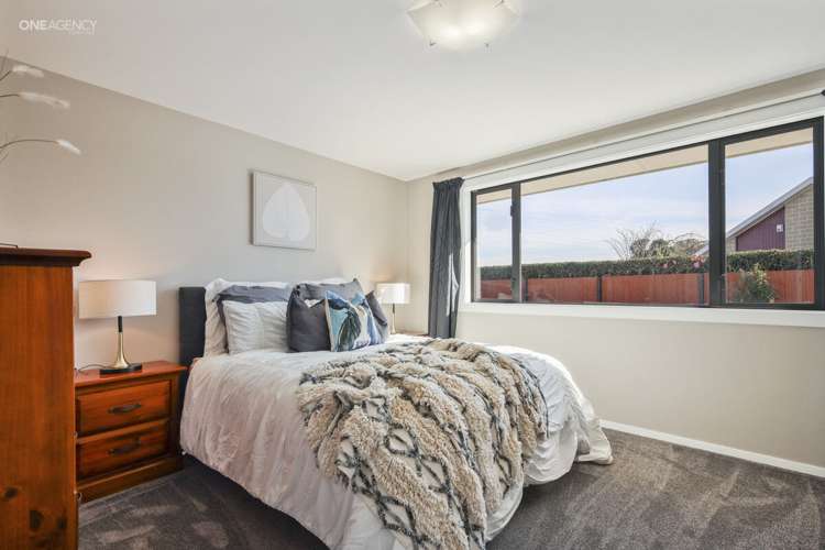 8 Springmead Place Hornby_17