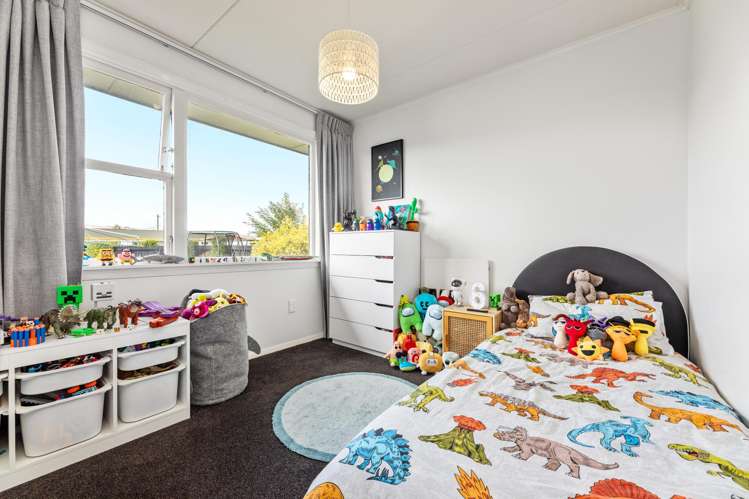 6 Newbourne Crescent Redwoodtown_9