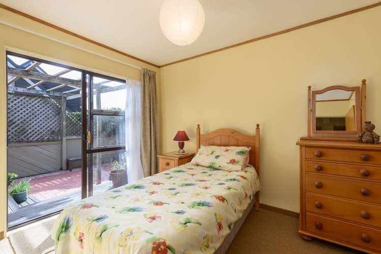 12 Puketai Place Pukerua Bay_10