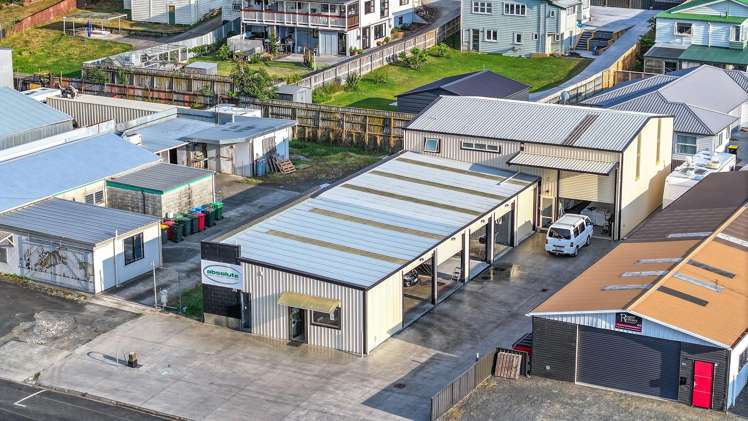 Te Awamutu property offers diverse live-work options