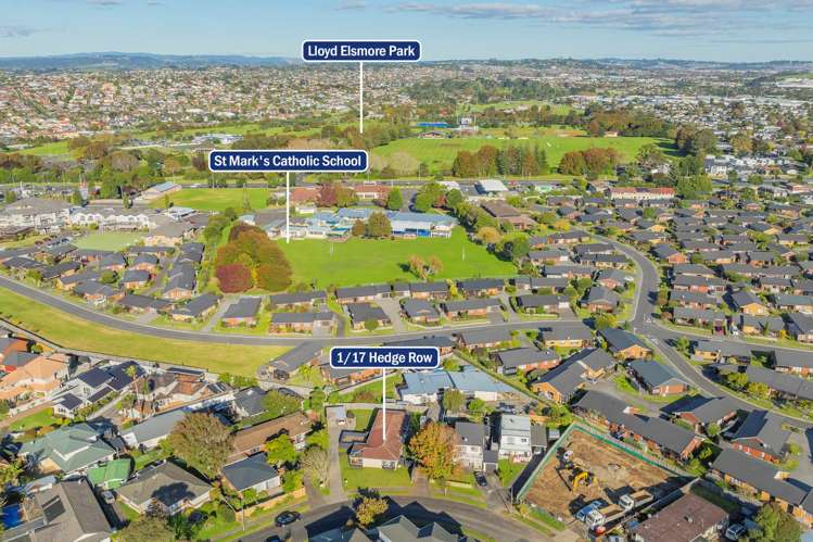 1/17 Hedge Row Sunnyhills_18