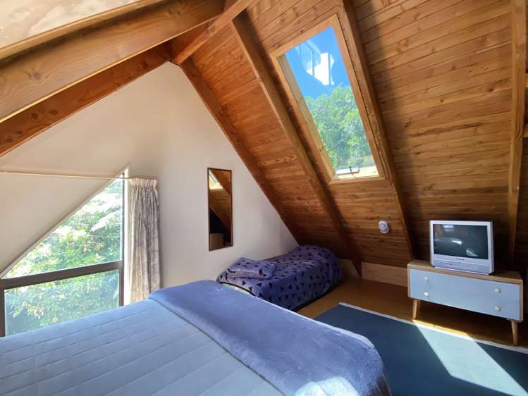 27 Tainui Street Mokau_15