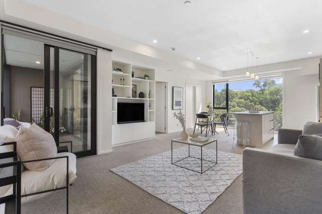 Prime Parnell living