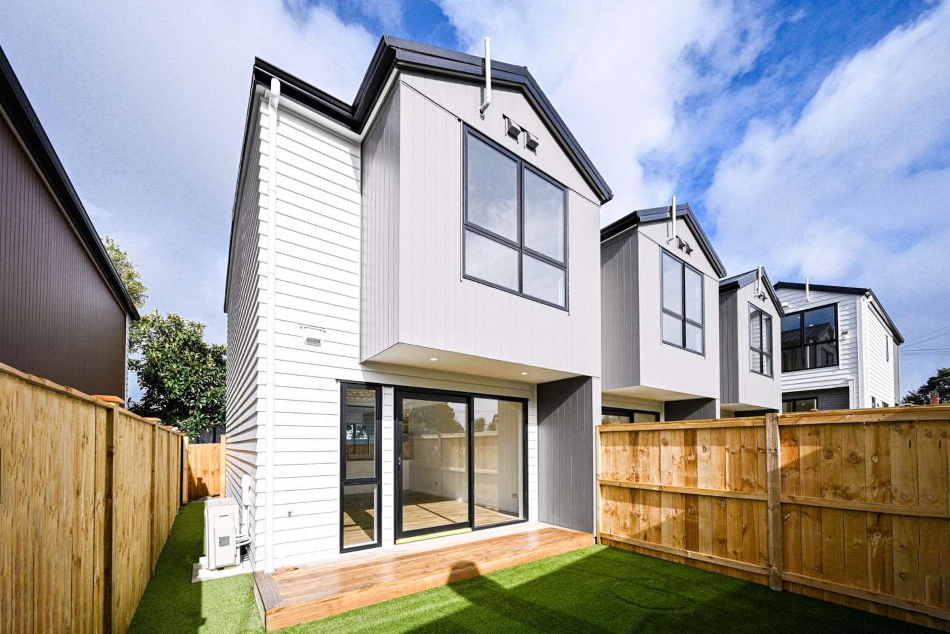 3/31 Reid Road New Lynn_0