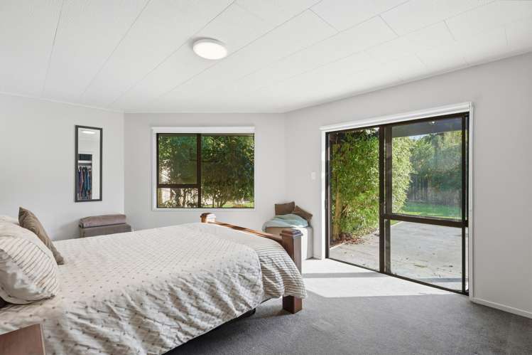 19 and 19a Ettrick Street Glenross_12