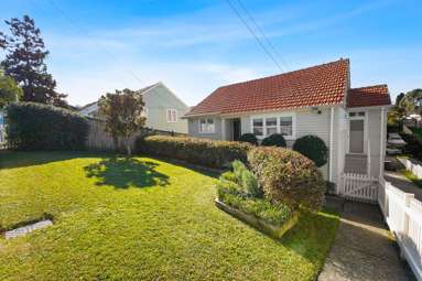 66 Castledine Crescent_2