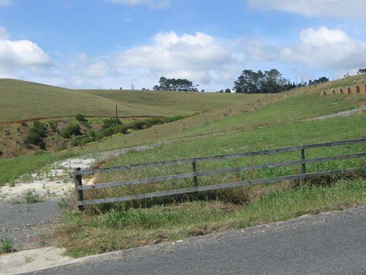 12 Pekama Drive Cable Bay_13