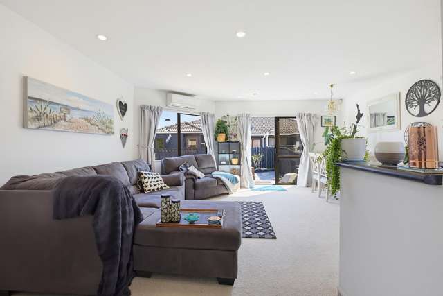 4C Richard Street Titahi Bay_2