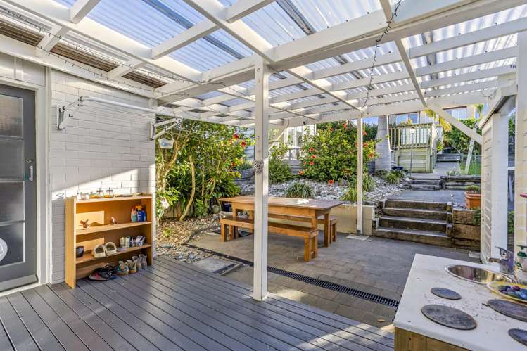 8 Swann Beach Road Stanmore Bay_12