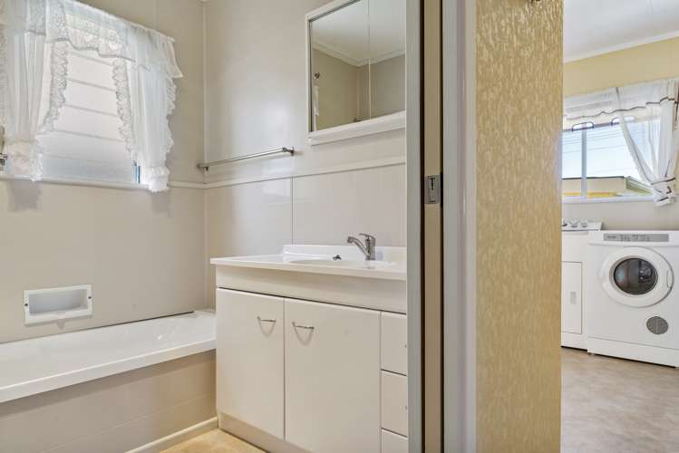 5 Moa Street Mount Maunganui_16