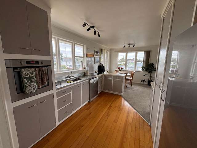 2 Sussex Place Kamo_2