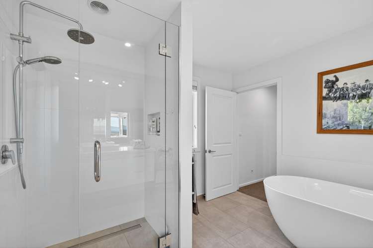 24 Hillplough Heights Richmond_15
