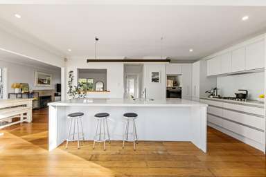 4 Divich Avenue_1