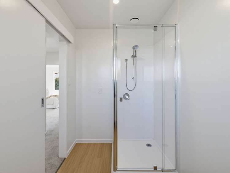 1/17 Lake Terrace Road Burwood_10