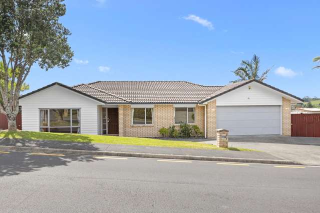 Move in Ready, Brick & Weatherboard Home