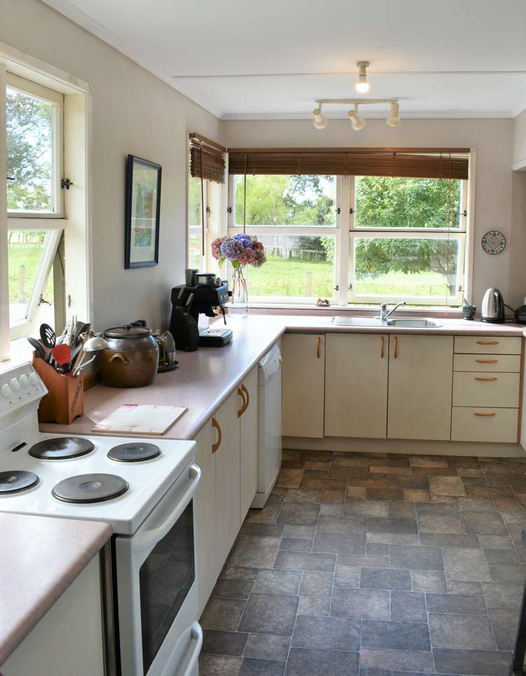 100 Takapu Road Manakau_9