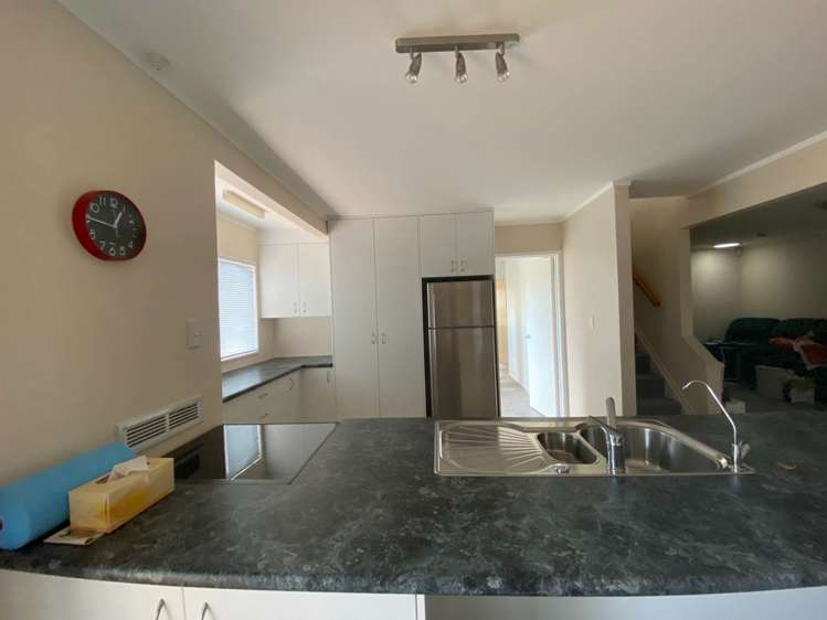 47 Puketea Street Blockhouse Bay_10