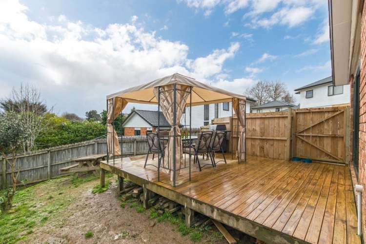 7 Vanhest Way Ranui_12