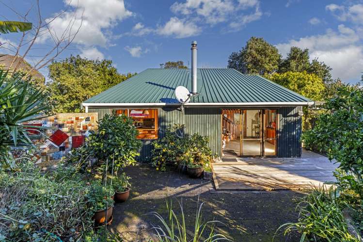 8 Morlie Place Torbay_22