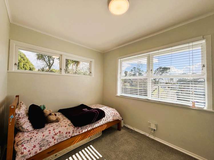 63 Divich Avenue Te Atatu South_8