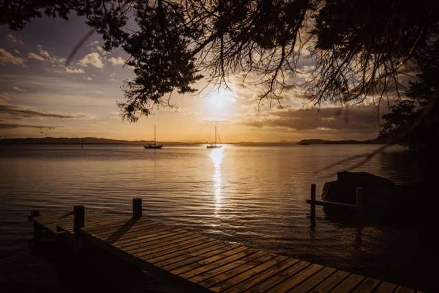 Absolute waterfront - riparian rights