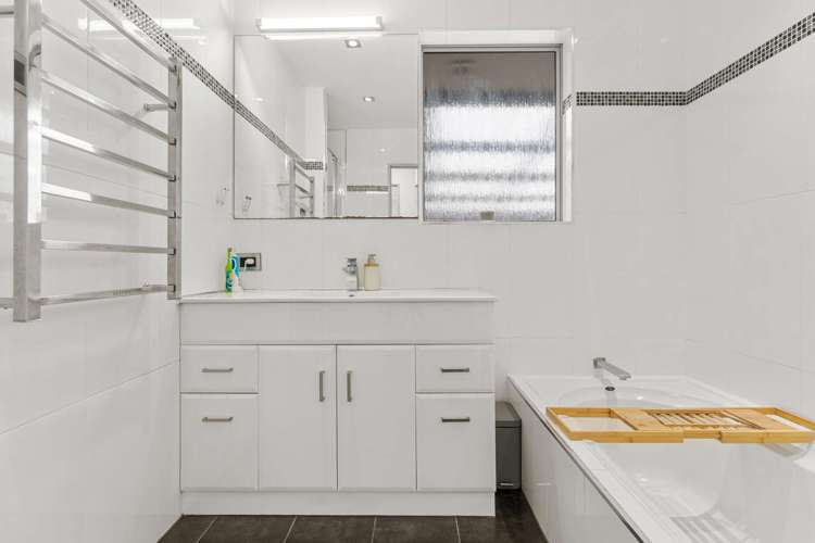 28 Hodgkins Street Pukehangi_11