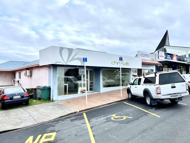 WHANGAPARAOA RETAIL - MAIN ROAD EXPOSURE!