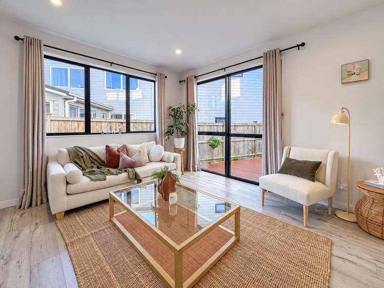 38 Greenfinch Road Hobsonville_3