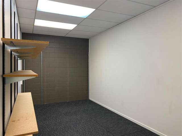 Front Right Tenancy, 109 Rostrevor Street Hamilton Central_3