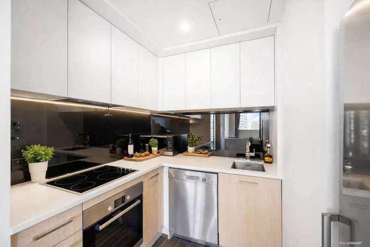 1506/70 Anzac Avenue City Centre_7