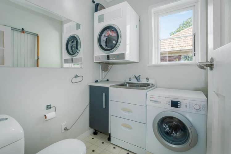 544 Broadway Strathmore Park_14