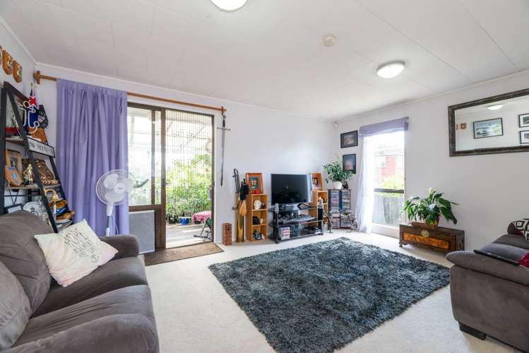 2/20 Copley Street New Lynn_9