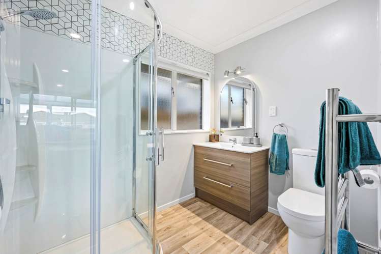 11 Amberwood Drive Northpark_9