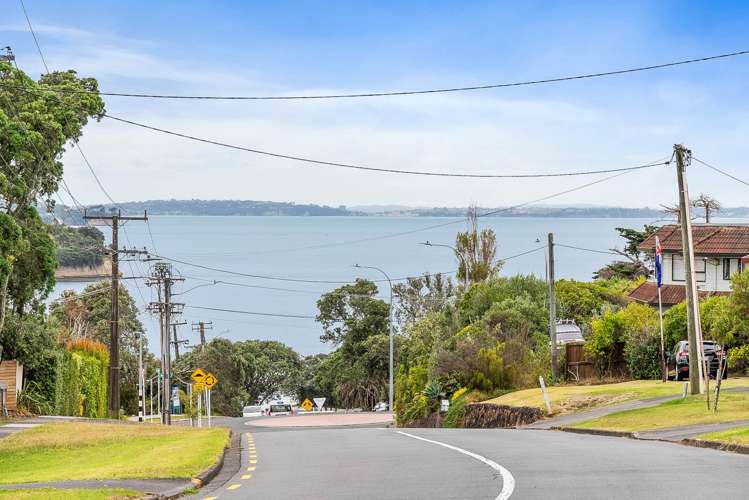 8 Kowhai Road Campbells Bay_7