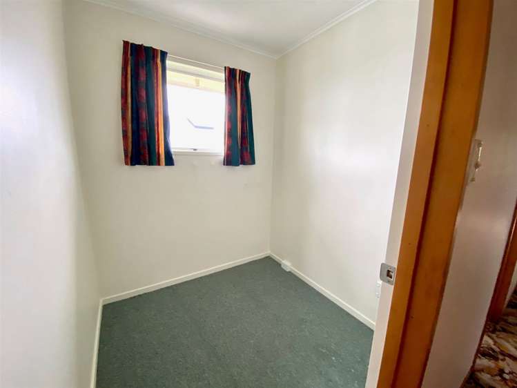 35 Baker Street Caversham_16