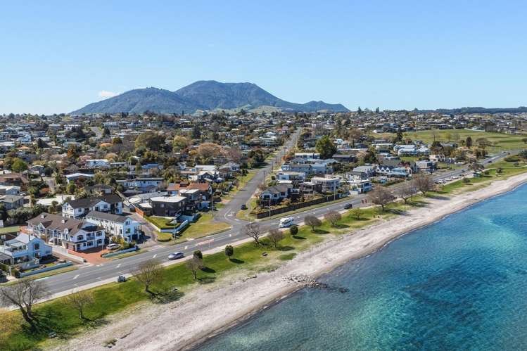 7/116 Lake Terrace Taupo_14